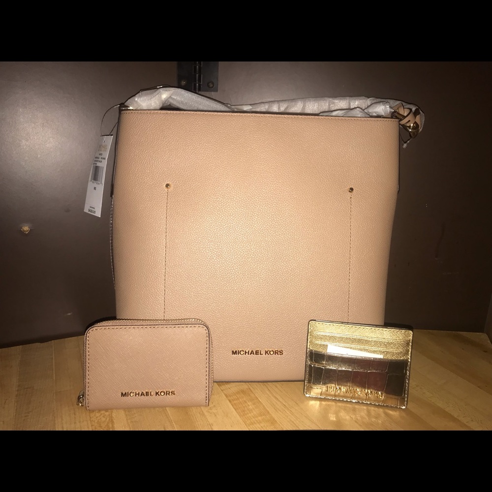 Michael Kors set - Picture 2 of 2